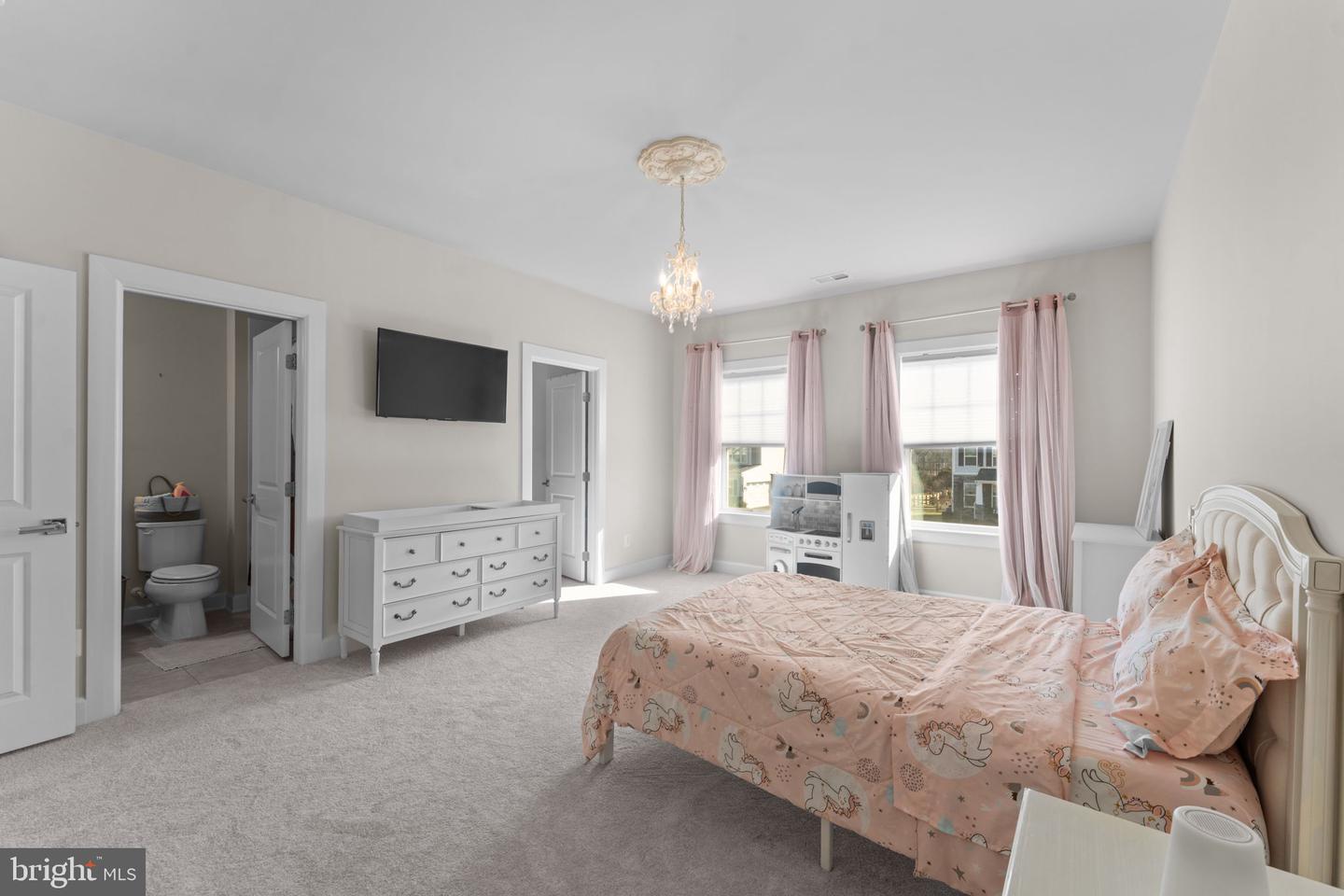 15610 CALUM CT, HAYMARKET, Virginia 20169, 5 Bedrooms Bedrooms, ,6 BathroomsBathrooms,Residential,For sale,15610 CALUM CT,VAPW2110528 MLS # VAPW2110528