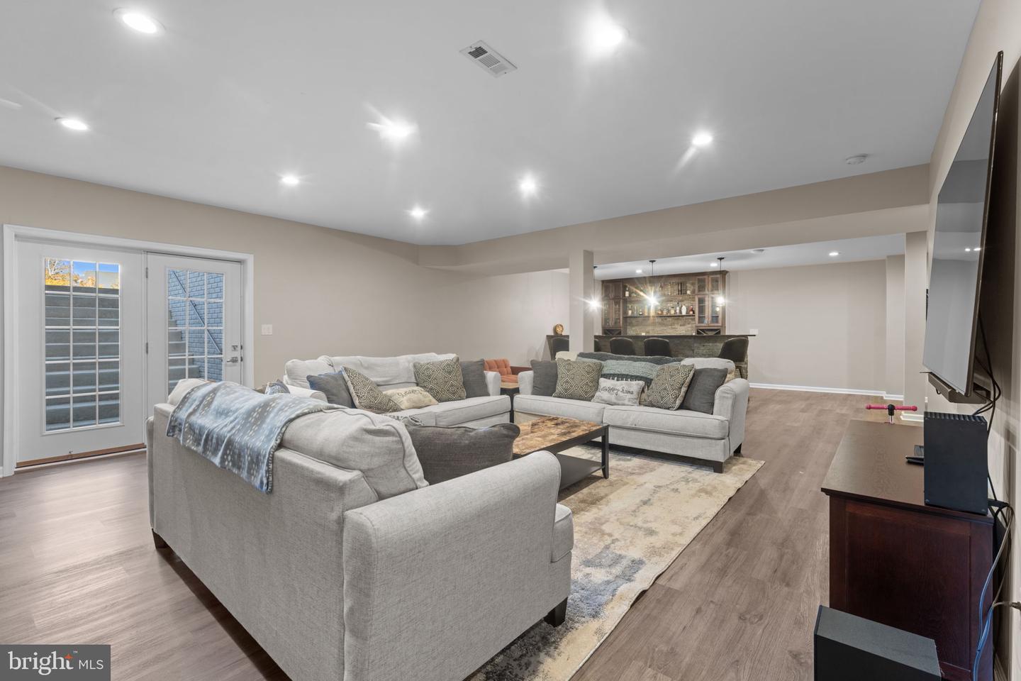 15610 CALUM CT, HAYMARKET, Virginia 20169, 5 Bedrooms Bedrooms, ,6 BathroomsBathrooms,Residential,For sale,15610 CALUM CT,VAPW2110528 MLS # VAPW2110528