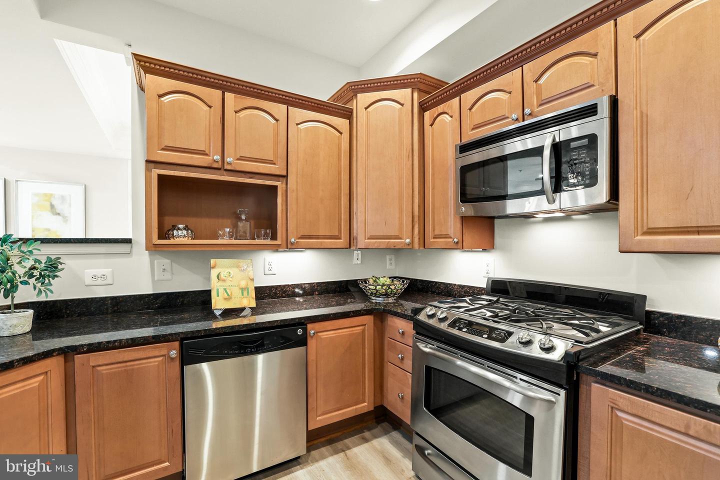 7057 HUNTLEY RUN PL #120, ALEXANDRIA, Virginia 22306, 2 Bedrooms Bedrooms, ,2 BathroomsBathrooms,Residential,For sale,7057 HUNTLEY RUN PL #120,VAFX2285768 MLS # VAFX2285768 7057 HUNTLEY RUN PL #120, ALEXANDRIA, Virginia 22306, 2 Bedrooms Bedrooms, ,2 BathroomsBathrooms,Residential,For sale,7057 HUNTLEY RUN PL #120,VAFX2285768 MLS # VAFX2285768