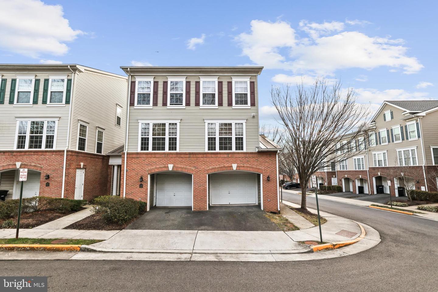 7057 HUNTLEY RUN PL #120, ALEXANDRIA, Virginia 22306, 2 Bedrooms Bedrooms, ,2 BathroomsBathrooms,Residential,For sale,7057 HUNTLEY RUN PL #120,VAFX2285768 MLS # VAFX2285768 7057 HUNTLEY RUN PL #120, ALEXANDRIA, Virginia 22306, 2 Bedrooms Bedrooms, ,2 BathroomsBathrooms,Residential,For sale,7057 HUNTLEY RUN PL #120,VAFX2285768 MLS # VAFX2285768
