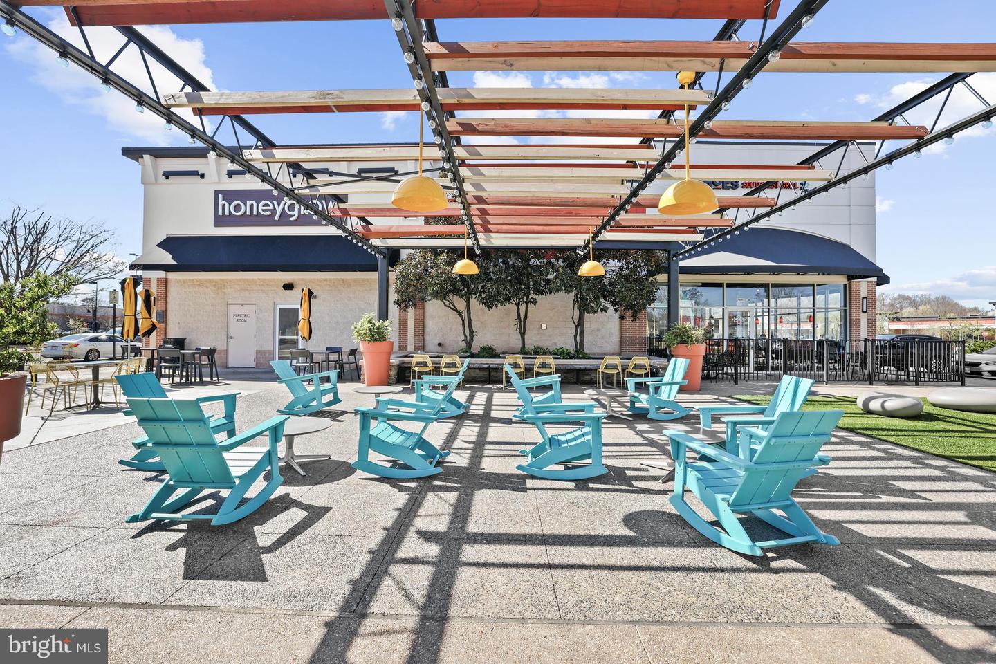 7057 HUNTLEY RUN PL #120, ALEXANDRIA, Virginia 22306, 2 Bedrooms Bedrooms, ,2 BathroomsBathrooms,Residential,For sale,7057 HUNTLEY RUN PL #120,VAFX2285768 MLS # VAFX2285768 7057 HUNTLEY RUN PL #120, ALEXANDRIA, Virginia 22306, 2 Bedrooms Bedrooms, ,2 BathroomsBathrooms,Residential,For sale,7057 HUNTLEY RUN PL #120,VAFX2285768 MLS # VAFX2285768