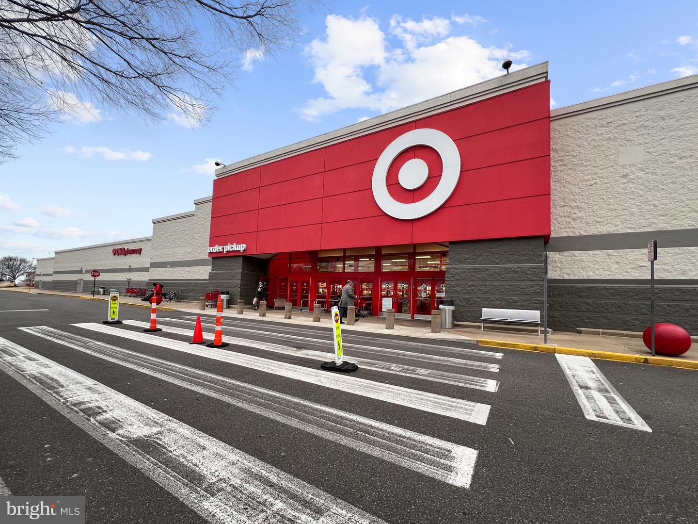 7057 HUNTLEY RUN PL #120, ALEXANDRIA, Virginia 22306, 2 Bedrooms Bedrooms, ,2 BathroomsBathrooms,Residential,For sale,7057 HUNTLEY RUN PL #120,VAFX2285768 MLS # VAFX2285768 7057 HUNTLEY RUN PL #120, ALEXANDRIA, Virginia 22306, 2 Bedrooms Bedrooms, ,2 BathroomsBathrooms,Residential,For sale,7057 HUNTLEY RUN PL #120,VAFX2285768 MLS # VAFX2285768