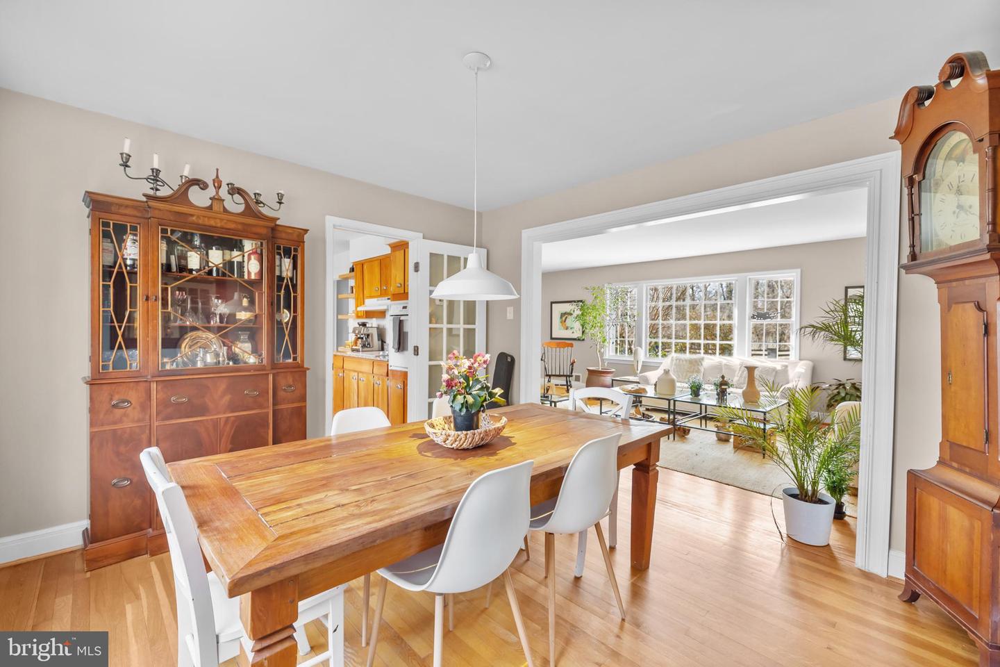 6534 DIVINE ST, MCLEAN, Virginia 22101, 4 Bedrooms Bedrooms, ,2 BathroomsBathrooms,Residential,For sale,6534 DIVINE ST,VAFX2285804 MLS # VAFX2285804 6534 DIVINE ST, MCLEAN, Virginia 22101, 4 Bedrooms Bedrooms, ,2 BathroomsBathrooms,Residential,For sale,6534 DIVINE ST,VAFX2285804 MLS # VAFX2285804