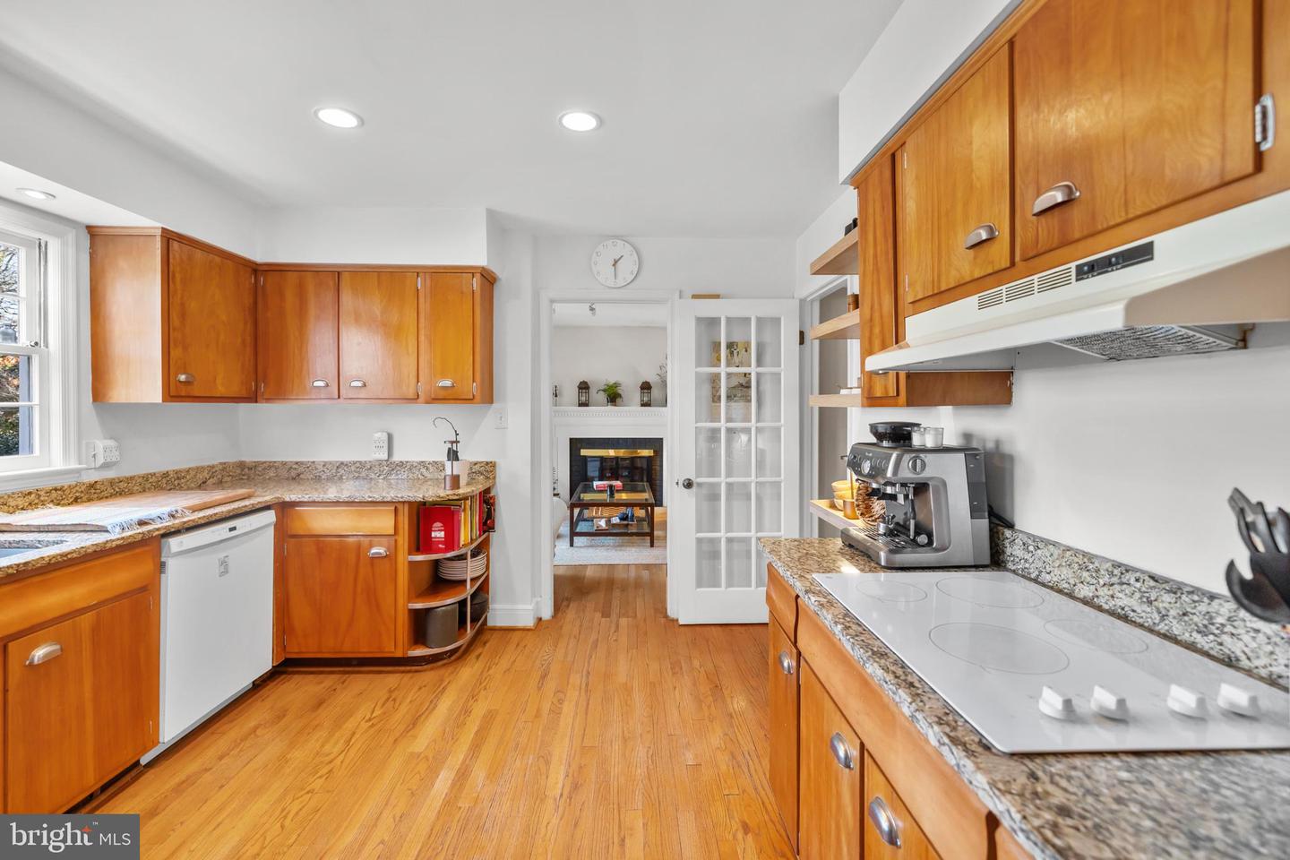 6534 DIVINE ST, MCLEAN, Virginia 22101, 4 Bedrooms Bedrooms, ,2 BathroomsBathrooms,Residential,For sale,6534 DIVINE ST,VAFX2285804 MLS # VAFX2285804 6534 DIVINE ST, MCLEAN, Virginia 22101, 4 Bedrooms Bedrooms, ,2 BathroomsBathrooms,Residential,For sale,6534 DIVINE ST,VAFX2285804 MLS # VAFX2285804