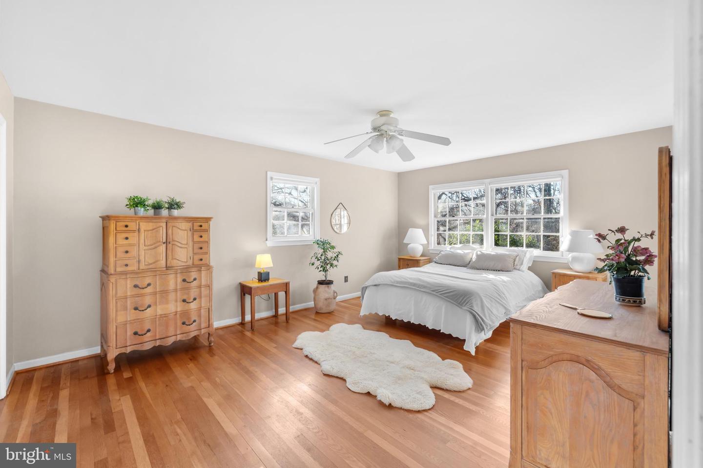 6534 DIVINE ST, MCLEAN, Virginia 22101, 4 Bedrooms Bedrooms, ,2 BathroomsBathrooms,Residential,For sale,6534 DIVINE ST,VAFX2285804 MLS # VAFX2285804 6534 DIVINE ST, MCLEAN, Virginia 22101, 4 Bedrooms Bedrooms, ,2 BathroomsBathrooms,Residential,For sale,6534 DIVINE ST,VAFX2285804 MLS # VAFX2285804