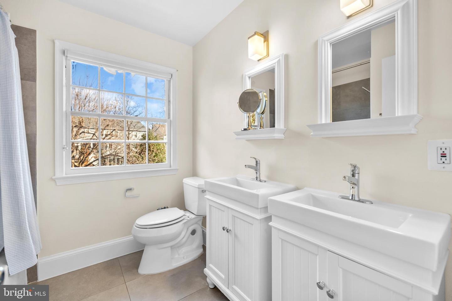 6534 DIVINE ST, MCLEAN, Virginia 22101, 4 Bedrooms Bedrooms, ,2 BathroomsBathrooms,Residential,For sale,6534 DIVINE ST,VAFX2285804 MLS # VAFX2285804 6534 DIVINE ST, MCLEAN, Virginia 22101, 4 Bedrooms Bedrooms, ,2 BathroomsBathrooms,Residential,For sale,6534 DIVINE ST,VAFX2285804 MLS # VAFX2285804