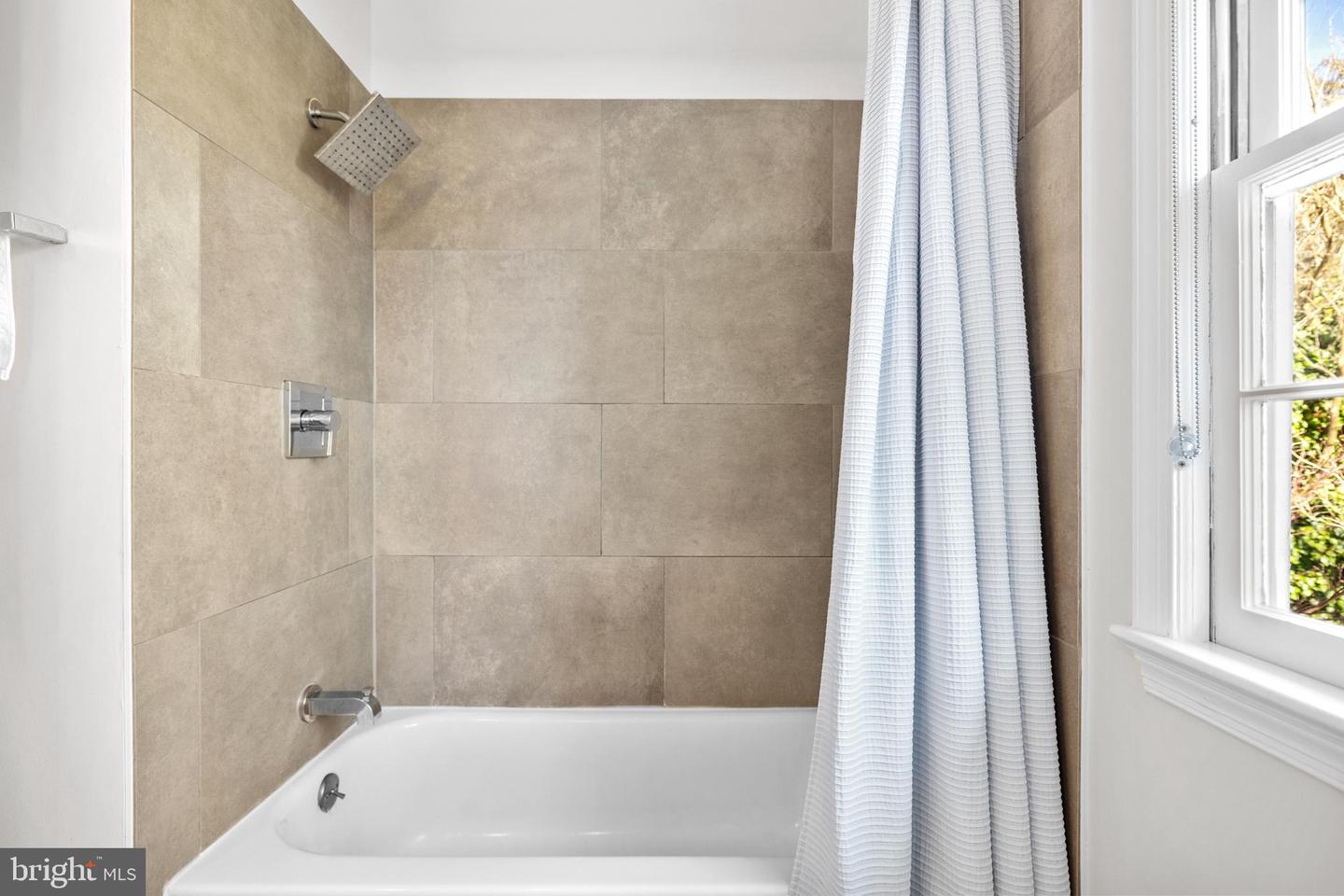 6534 DIVINE ST, MCLEAN, Virginia 22101, 4 Bedrooms Bedrooms, ,2 BathroomsBathrooms,Residential,For sale,6534 DIVINE ST,VAFX2285804 MLS # VAFX2285804 6534 DIVINE ST, MCLEAN, Virginia 22101, 4 Bedrooms Bedrooms, ,2 BathroomsBathrooms,Residential,For sale,6534 DIVINE ST,VAFX2285804 MLS # VAFX2285804