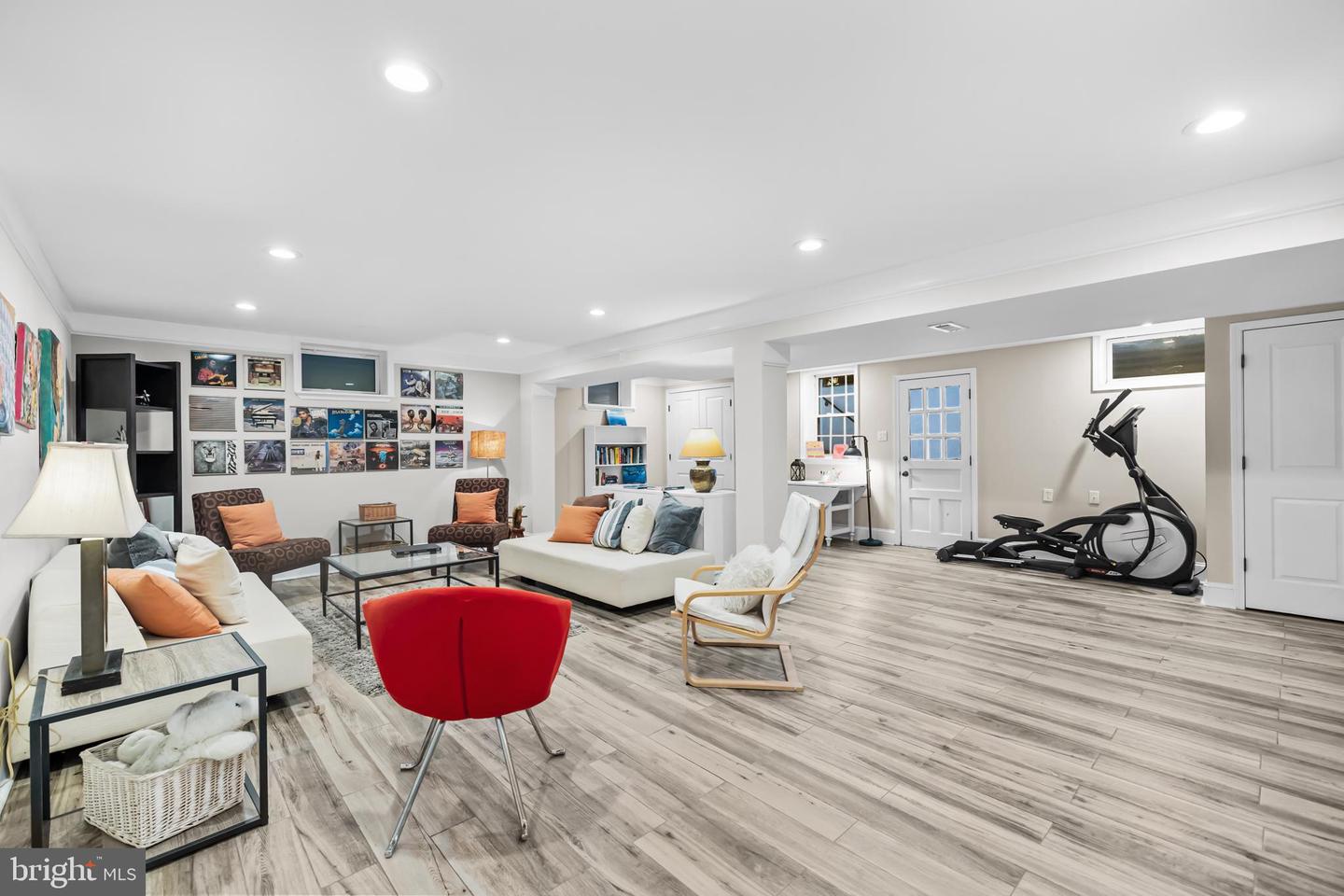 6534 DIVINE ST, MCLEAN, Virginia 22101, 4 Bedrooms Bedrooms, ,2 BathroomsBathrooms,Residential,For sale,6534 DIVINE ST,VAFX2285804 MLS # VAFX2285804 6534 DIVINE ST, MCLEAN, Virginia 22101, 4 Bedrooms Bedrooms, ,2 BathroomsBathrooms,Residential,For sale,6534 DIVINE ST,VAFX2285804 MLS # VAFX2285804