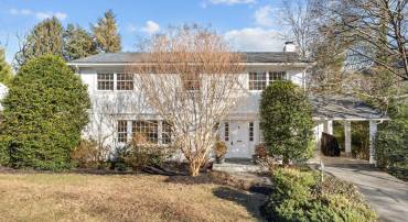 6534 DIVINE ST, MCLEAN, Virginia 22101, 4 Bedrooms Bedrooms, ,2 BathroomsBathrooms,Residential,For sale,6534 DIVINE ST,VAFX2285804 MLS # VAFX2285804