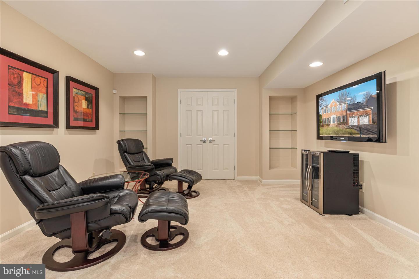 12822 MONROE MANOR DR, OAK HILL, Virginia 20171, 4 Bedrooms Bedrooms, ,3 BathroomsBathrooms,Residential,For sale,12822 MONROE MANOR DR,VAFX2285856 MLS # VAFX2285856