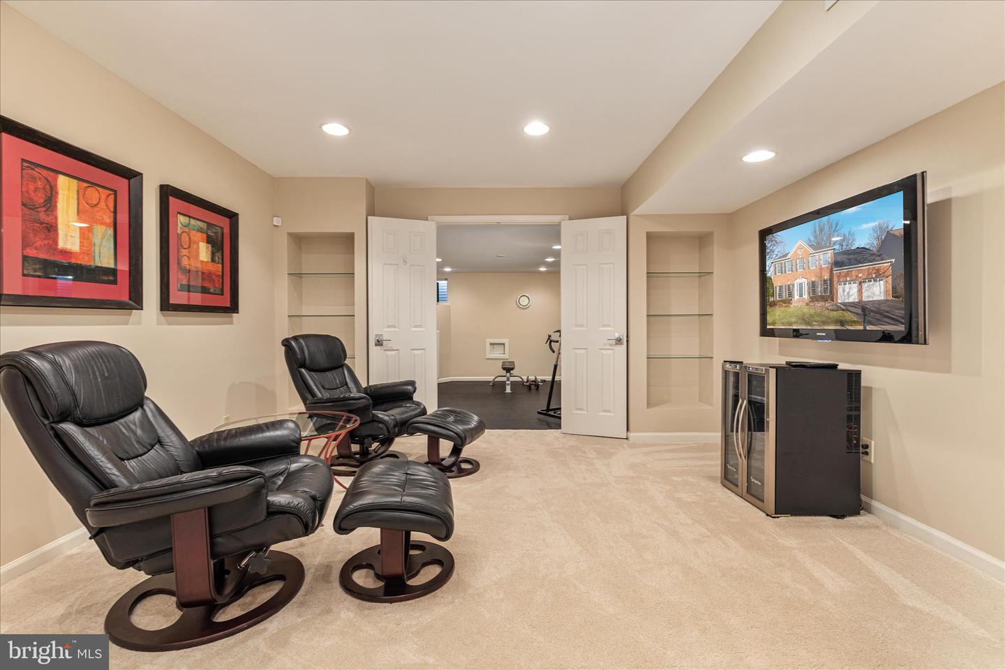 12822 MONROE MANOR DR, OAK HILL, Virginia 20171, 4 Bedrooms Bedrooms, ,3 BathroomsBathrooms,Residential,For sale,12822 MONROE MANOR DR,VAFX2285856 MLS # VAFX2285856