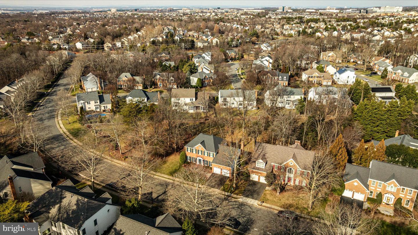 12822 MONROE MANOR DR, OAK HILL, Virginia 20171, 4 Bedrooms Bedrooms, ,3 BathroomsBathrooms,Residential,For sale,12822 MONROE MANOR DR,VAFX2285856 MLS # VAFX2285856