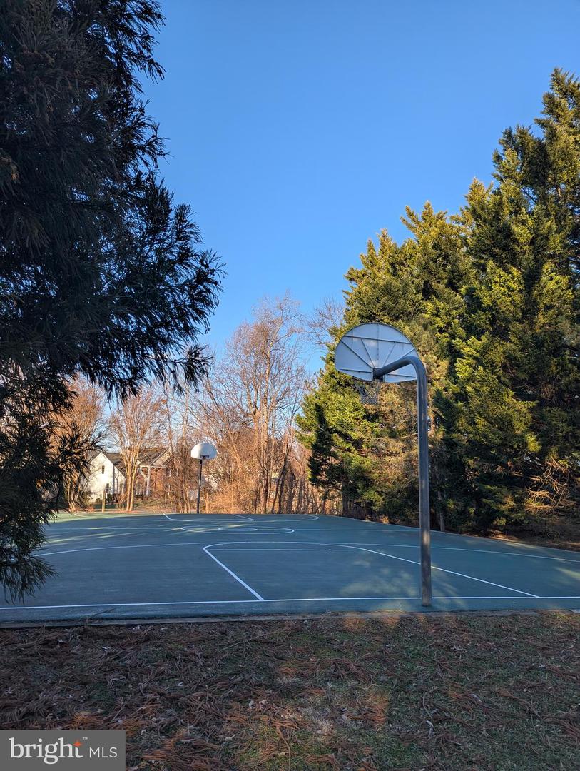 12822 MONROE MANOR DR, OAK HILL, Virginia 20171, 4 Bedrooms Bedrooms, ,3 BathroomsBathrooms,Residential,For sale,12822 MONROE MANOR DR,VAFX2285856 MLS # VAFX2285856