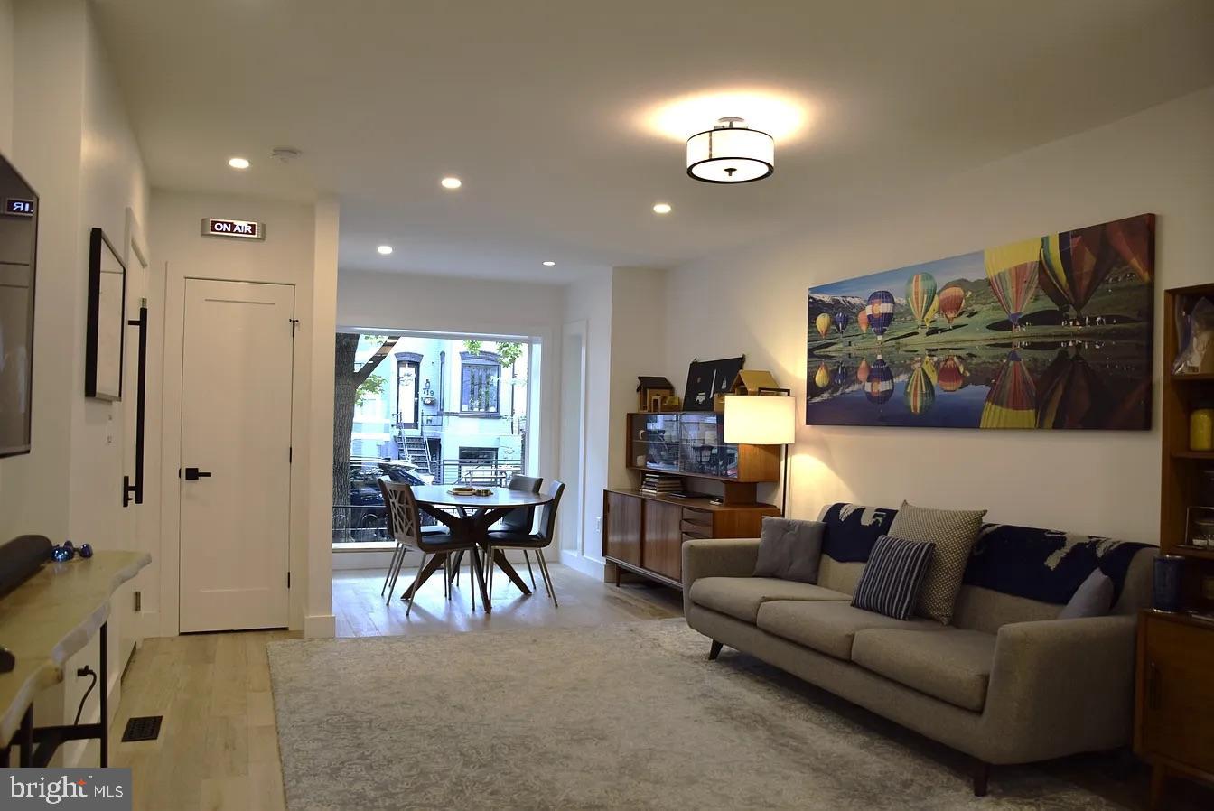 718 6TH ST NE #1, WASHINGTON, District Of Columbia 20002, 4 Bedrooms Bedrooms, 7 Rooms Rooms,2 BathroomsBathrooms,Residential,For sale,718 6TH ST NE #1,DCDC2241502 MLS # DCDC2241502