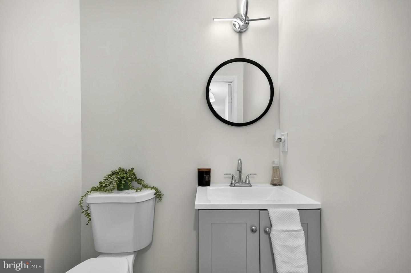 11920 REDTREE WAY, RESTON, Virginia 20194, 3 Bedrooms Bedrooms, 7 Rooms Rooms,2 BathroomsBathrooms,Residential,For sale,11920 REDTREE WAY,VAFX2285894 MLS # VAFX2285894 11920 REDTREE WAY, RESTON, Virginia 20194, 3 Bedrooms Bedrooms, 7 Rooms Rooms,2 BathroomsBathrooms,Residential,For sale,11920 REDTREE WAY,VAFX2285894 MLS # VAFX2285894