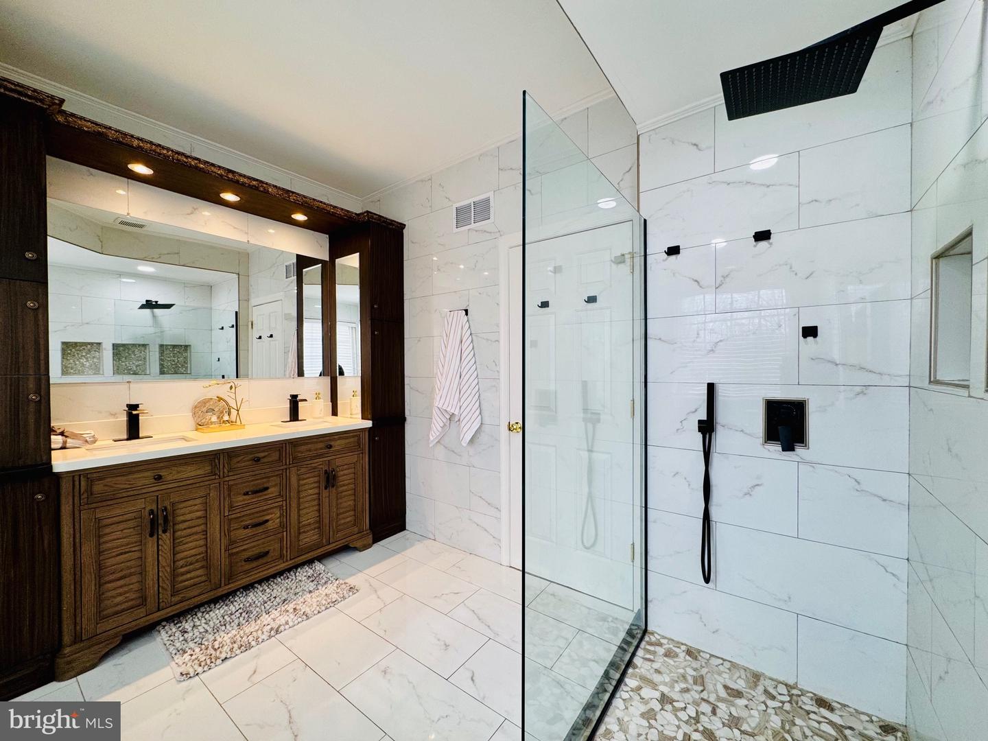 3197 TULIP TREE PL, DUMFRIES, Virginia 22026, 6 Bedrooms Bedrooms, ,3 BathroomsBathrooms,Residential,For sale,3197 TULIP TREE PL,VAPW2110620 MLS # VAPW2110620