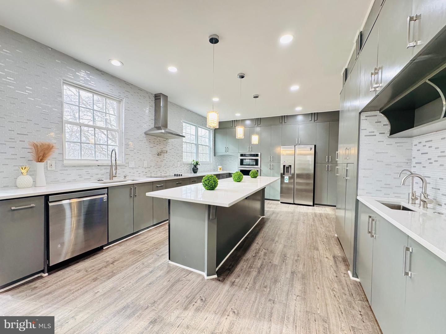 3197 TULIP TREE PL, DUMFRIES, Virginia 22026, 6 Bedrooms Bedrooms, ,3 BathroomsBathrooms,Residential,For sale,3197 TULIP TREE PL,VAPW2110620 MLS # VAPW2110620