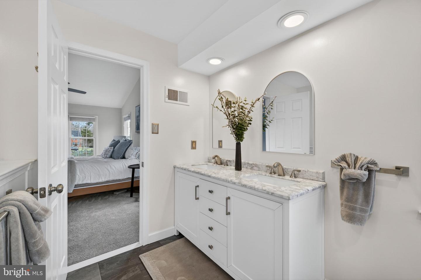 15067 BROWN POST LN, CENTREVILLE, Virginia 20121, 4 Bedrooms Bedrooms, ,3 BathroomsBathrooms,Residential,For sale,15067 BROWN POST LN,VAFX2285936 MLS # VAFX2285936 15067 BROWN POST LN, CENTREVILLE, Virginia 20121, 4 Bedrooms Bedrooms, ,3 BathroomsBathrooms,Residential,For sale,15067 BROWN POST LN,VAFX2285936 MLS # VAFX2285936