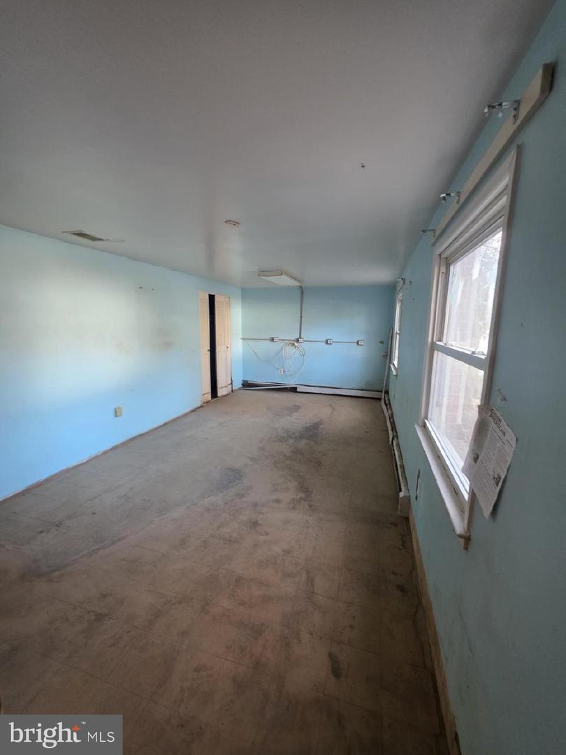 4233 HOFFMAN DR, WOODBRIDGE, Virginia 22193, 3 Bedrooms Bedrooms, ,2 BathroomsBathrooms,Residential,For sale,4233 HOFFMAN DR,VAPW2110624 MLS # VAPW2110624 4233 HOFFMAN DR, WOODBRIDGE, Virginia 22193, 3 Bedrooms Bedrooms, ,2 BathroomsBathrooms,Residential,For sale,4233 HOFFMAN DR,VAPW2110624 MLS # VAPW2110624