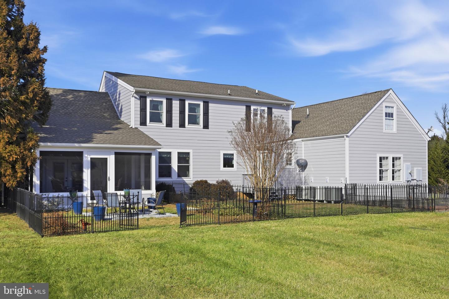 422 MILLDALE VALLEY DR, FRONT ROYAL, Virginia 22630, 4 Bedrooms Bedrooms, ,2 BathroomsBathrooms,Residential,For sale,422 MILLDALE VALLEY DR,VAWR2013136 MLS # VAWR2013136