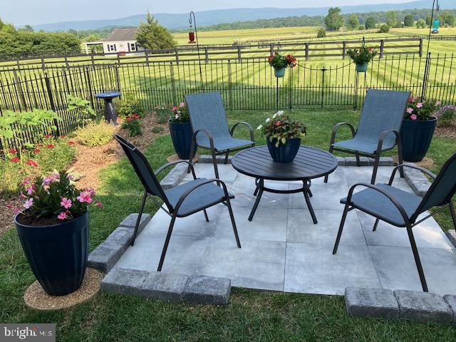 422 MILLDALE VALLEY DR, FRONT ROYAL, Virginia 22630, 4 Bedrooms Bedrooms, ,2 BathroomsBathrooms,Residential,For sale,422 MILLDALE VALLEY DR,VAWR2013136 MLS # VAWR2013136