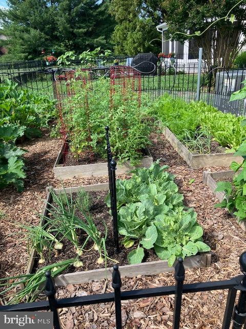 422 MILLDALE VALLEY DR, FRONT ROYAL, Virginia 22630, 4 Bedrooms Bedrooms, ,2 BathroomsBathrooms,Residential,For sale,422 MILLDALE VALLEY DR,VAWR2013136 MLS # VAWR2013136