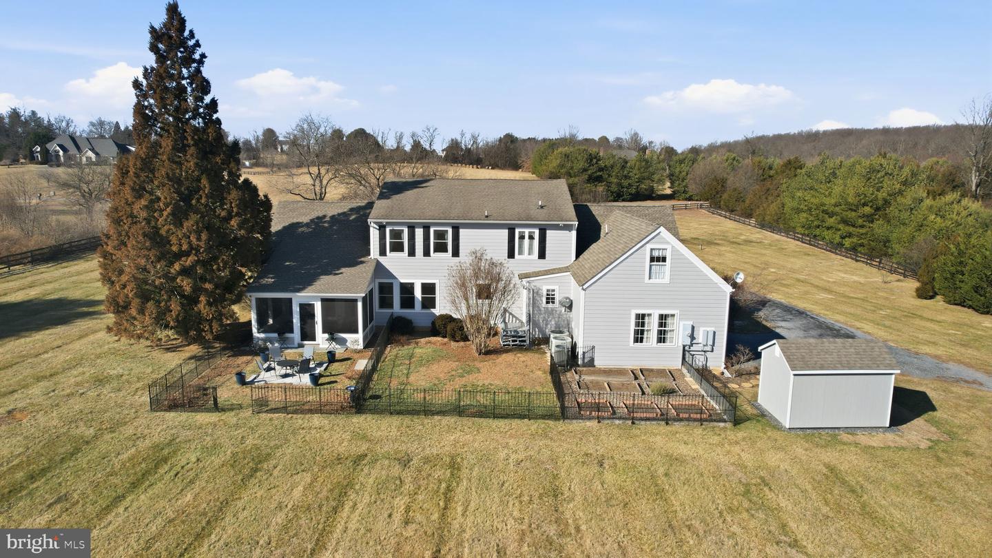 422 MILLDALE VALLEY DR, FRONT ROYAL, Virginia 22630, 4 Bedrooms Bedrooms, ,2 BathroomsBathrooms,Residential,For sale,422 MILLDALE VALLEY DR,VAWR2013136 MLS # VAWR2013136