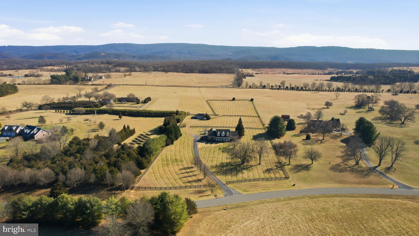 422 MILLDALE VALLEY DR, FRONT ROYAL, Virginia 22630, 4 Bedrooms Bedrooms, ,2 BathroomsBathrooms,Residential,For sale,422 MILLDALE VALLEY DR,VAWR2013136 MLS # VAWR2013136