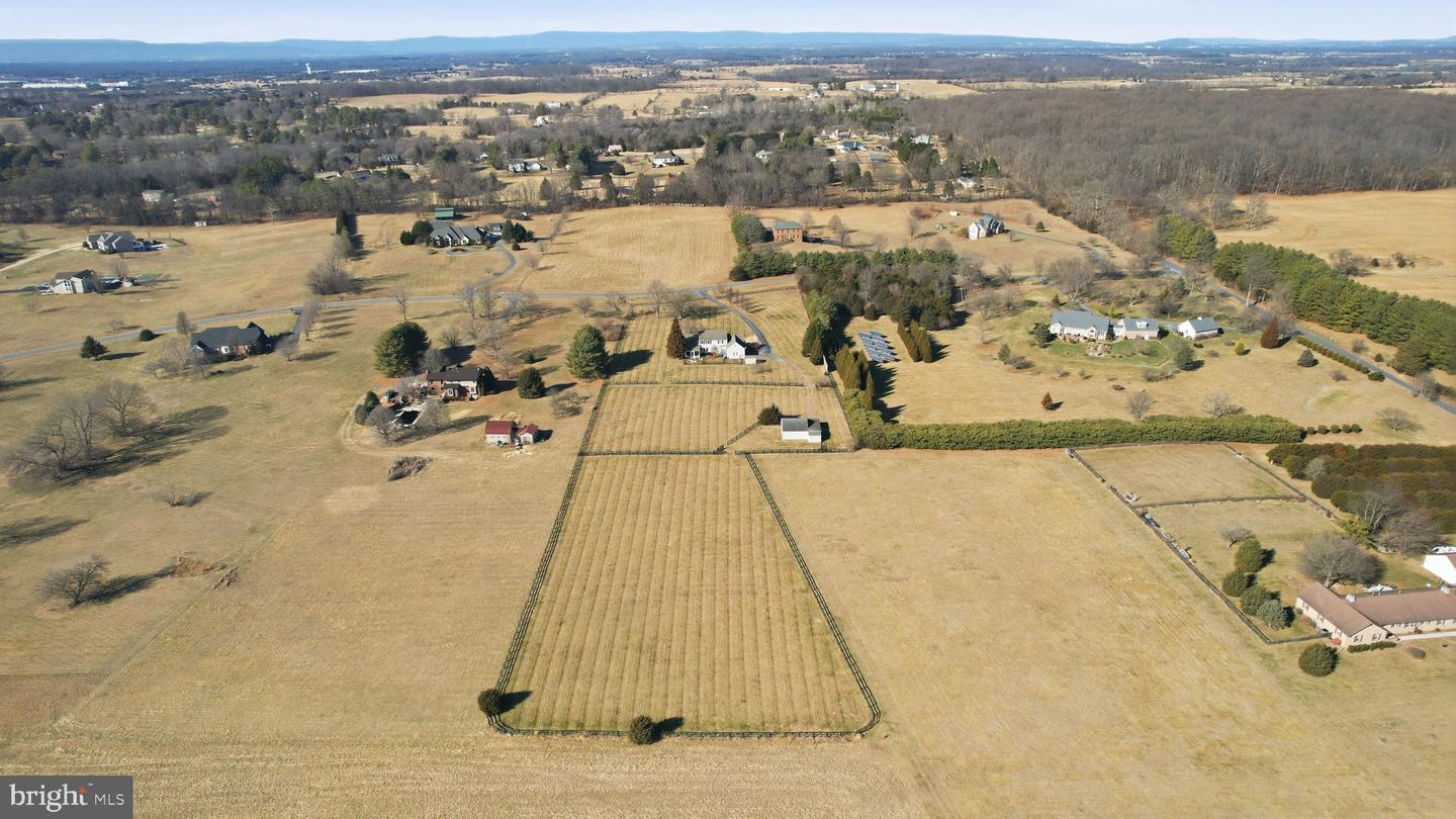 422 MILLDALE VALLEY DR, FRONT ROYAL, Virginia 22630, 4 Bedrooms Bedrooms, ,2 BathroomsBathrooms,Residential,For sale,422 MILLDALE VALLEY DR,VAWR2013136 MLS # VAWR2013136