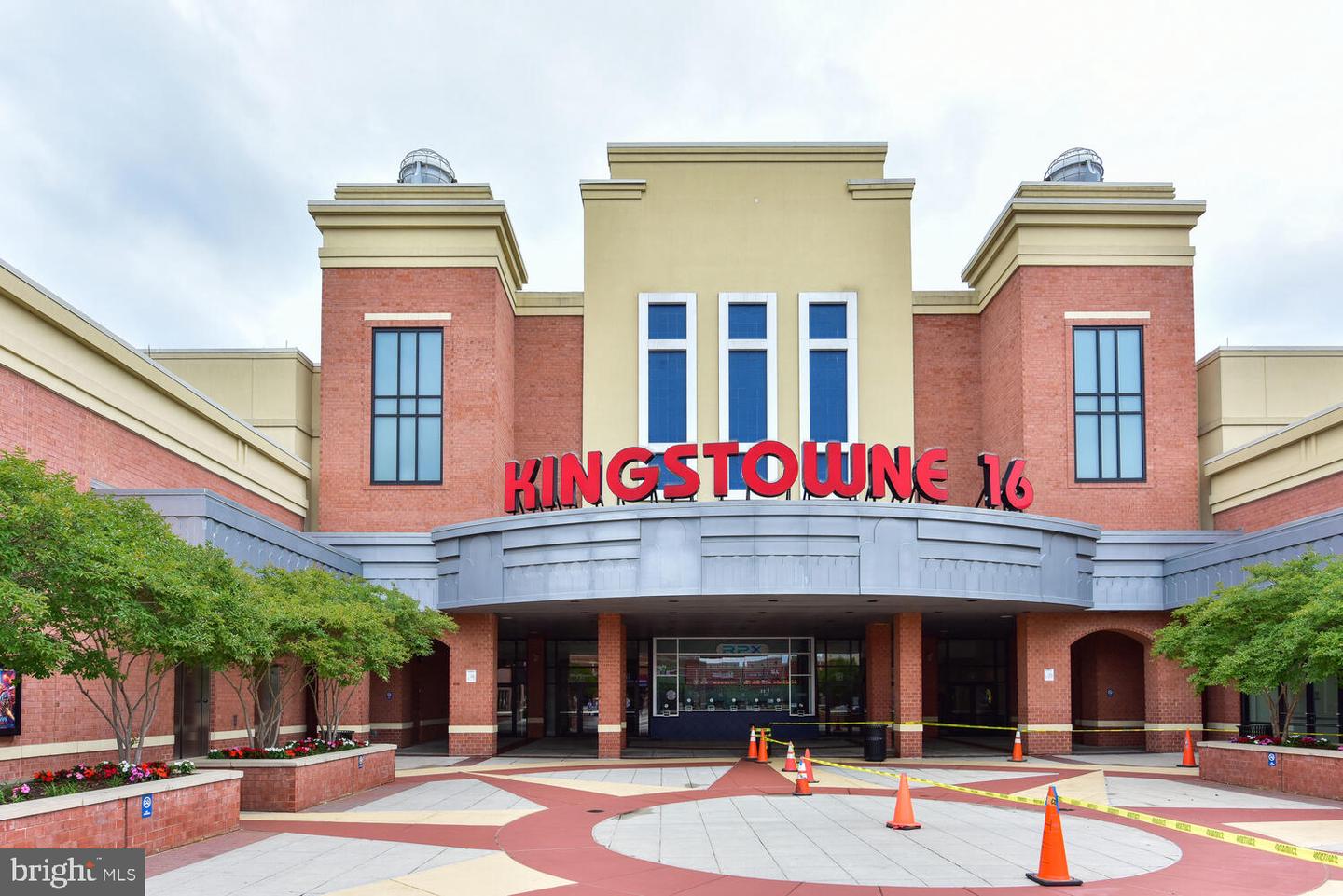 6543 GRANGE LN #202, ALEXANDRIA, Virginia 22315, 2 Bedrooms Bedrooms, ,2 BathroomsBathrooms,Residential,For sale,6543 GRANGE LN #202,VAFX2285958 MLS # VAFX2285958