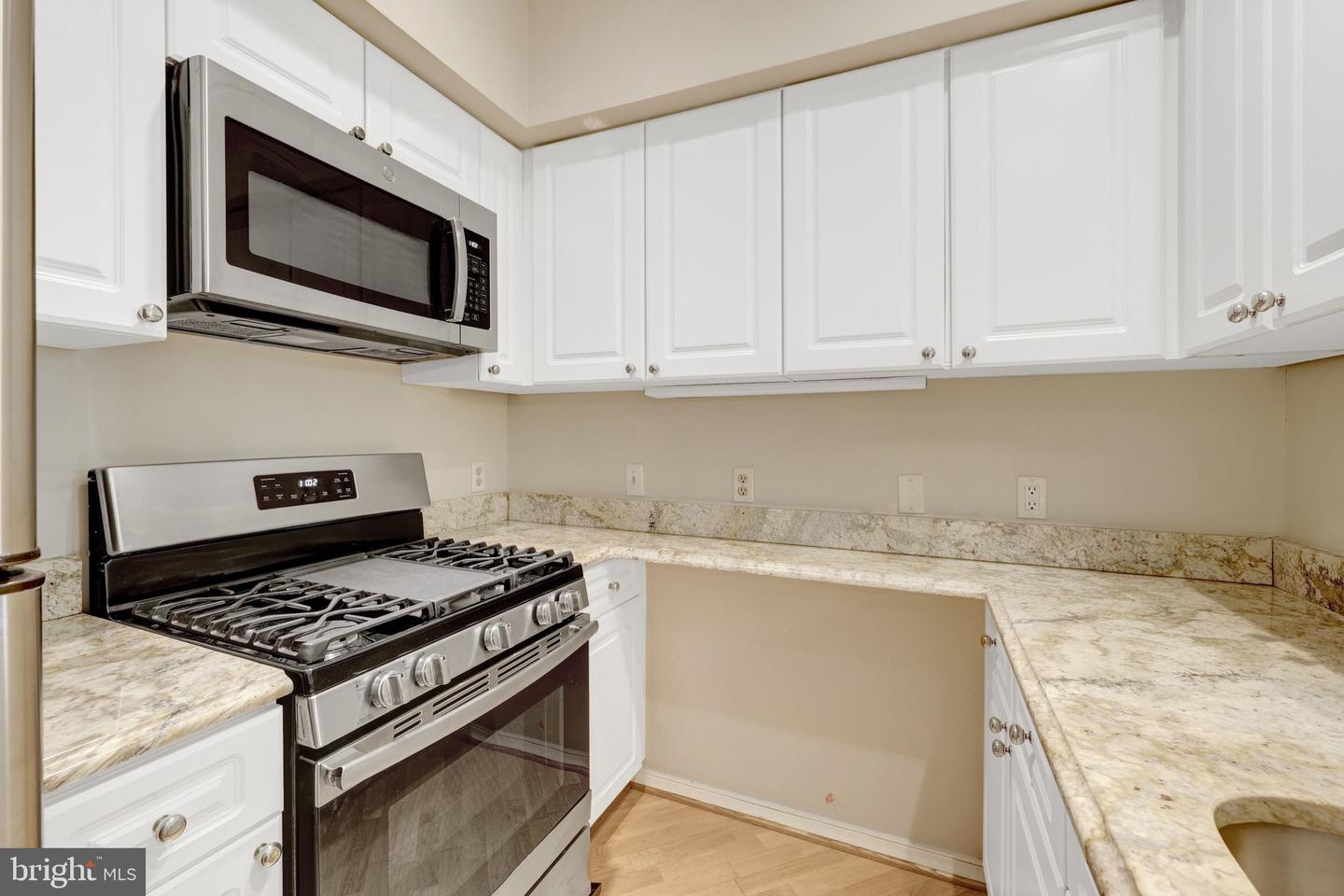 1625 INTERNATIONAL DR #421, MCLEAN, Virginia 22102, 1 Bedroom Bedrooms, ,1 BathroomBathrooms,Residential,For sale,1625 INTERNATIONAL DR #421,VAFX2285974 MLS # VAFX2285974