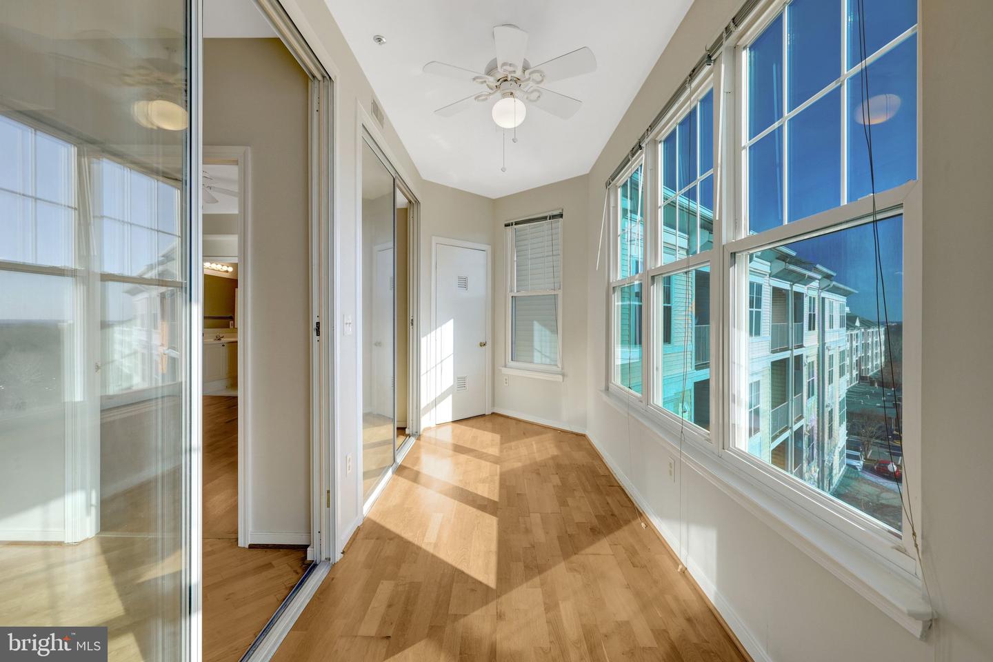 1625 INTERNATIONAL DR #421, MCLEAN, Virginia 22102, 1 Bedroom Bedrooms, ,1 BathroomBathrooms,Residential,For sale,1625 INTERNATIONAL DR #421,VAFX2285974 MLS # VAFX2285974