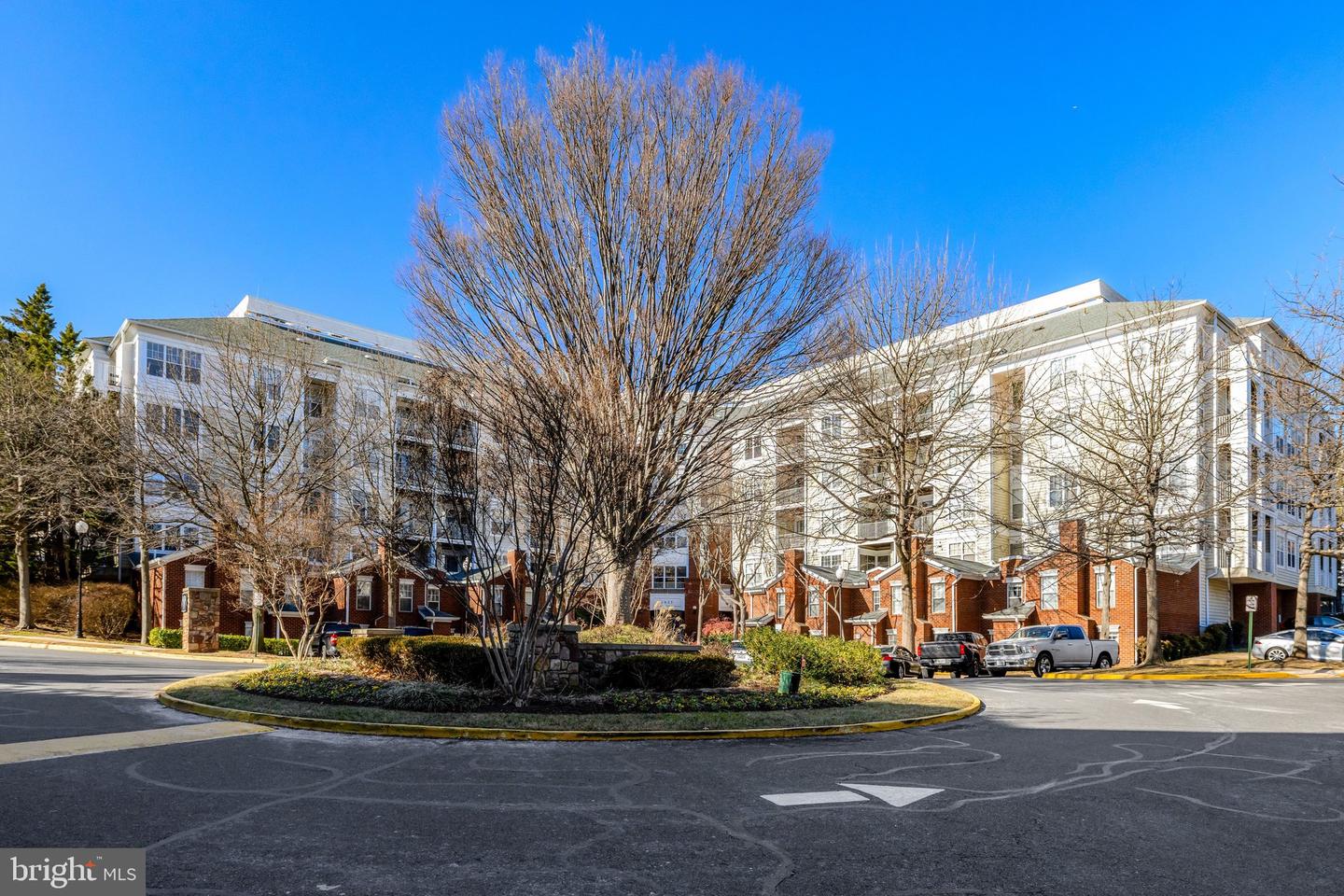 1625 INTERNATIONAL DR #421, MCLEAN, Virginia 22102, 1 Bedroom Bedrooms, ,1 BathroomBathrooms,Residential,For sale,1625 INTERNATIONAL DR #421,VAFX2285974 MLS # VAFX2285974