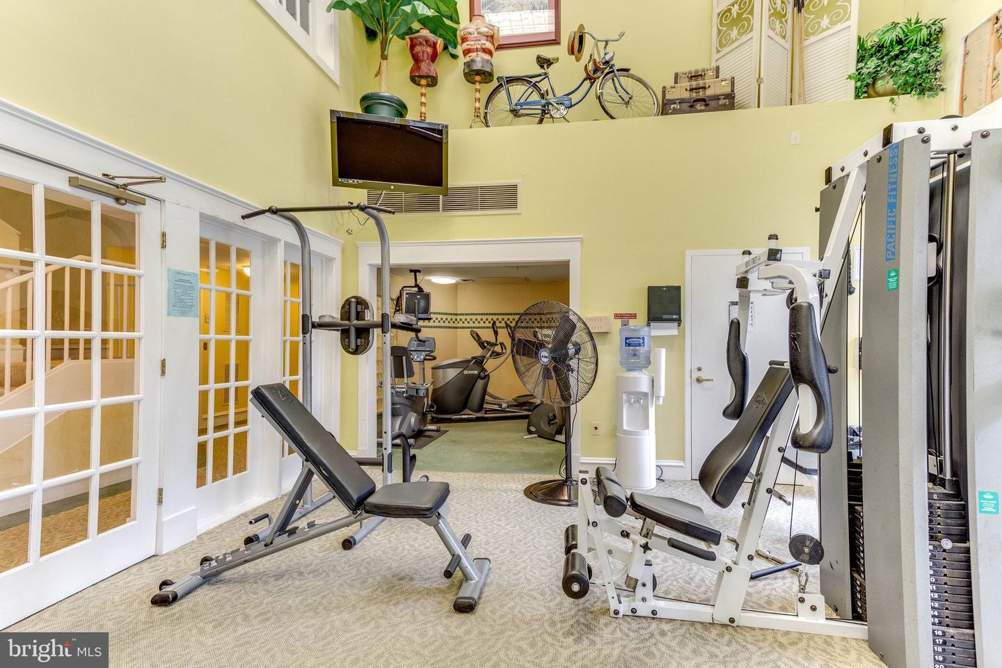 1625 INTERNATIONAL DR #421, MCLEAN, Virginia 22102, 1 Bedroom Bedrooms, ,1 BathroomBathrooms,Residential,For sale,1625 INTERNATIONAL DR #421,VAFX2285974 MLS # VAFX2285974