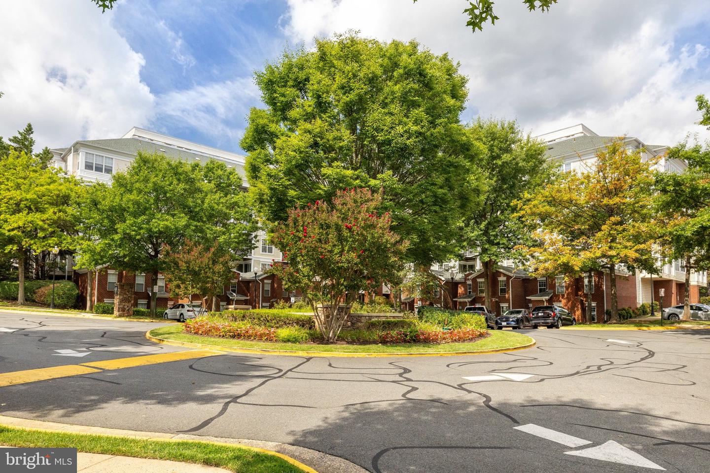 1625 INTERNATIONAL DR #421, MCLEAN, Virginia 22102, 1 Bedroom Bedrooms, ,1 BathroomBathrooms,Residential,For sale,1625 INTERNATIONAL DR #421,VAFX2285974 MLS # VAFX2285974