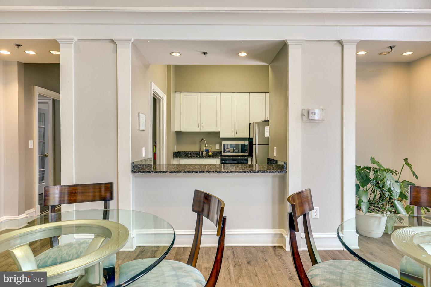 1625 INTERNATIONAL DR #421, MCLEAN, Virginia 22102, 1 Bedroom Bedrooms, ,1 BathroomBathrooms,Residential,For sale,1625 INTERNATIONAL DR #421,VAFX2285974 MLS # VAFX2285974