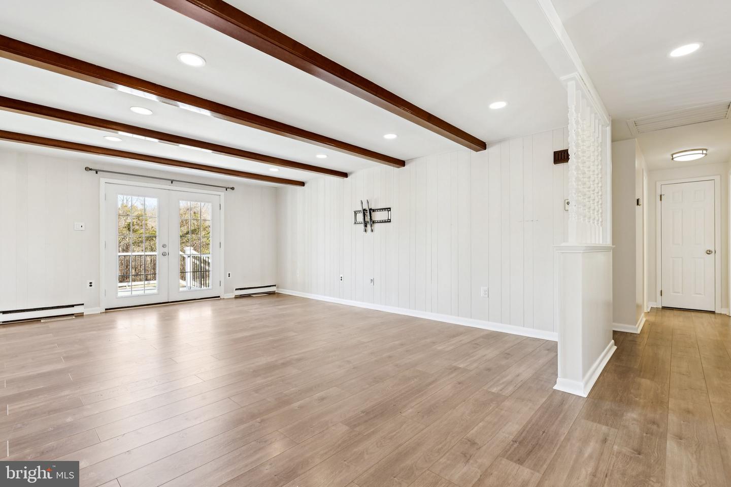 6127 BEVERLEYS MILL RD, BROAD RUN, Virginia 20137, 3 Bedrooms Bedrooms, 10 Rooms Rooms,2 BathroomsBathrooms,Residential,For sale,6127 BEVERLEYS MILL RD,VAFQ2020148 MLS # VAFQ2020148