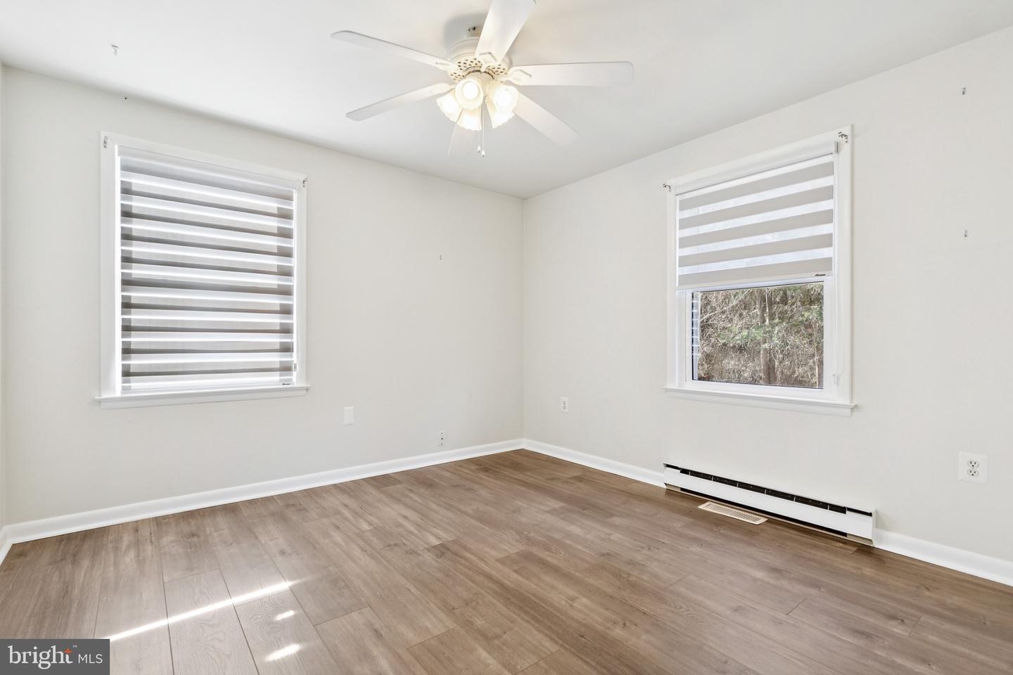 6127 BEVERLEYS MILL RD, BROAD RUN, Virginia 20137, 3 Bedrooms Bedrooms, 10 Rooms Rooms,2 BathroomsBathrooms,Residential,For sale,6127 BEVERLEYS MILL RD,VAFQ2020148 MLS # VAFQ2020148