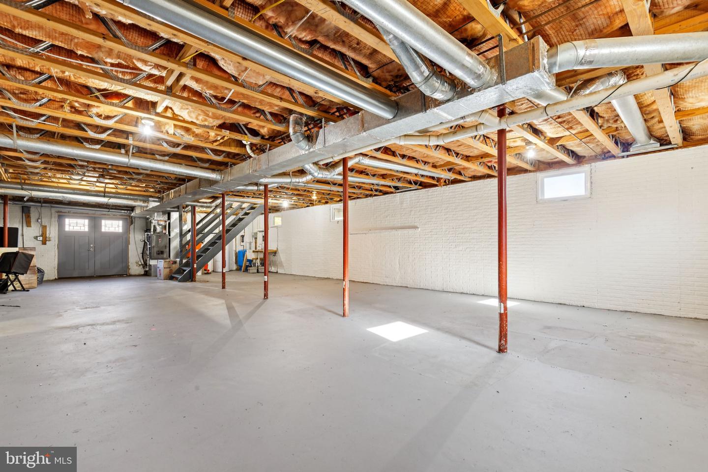 6127 BEVERLEYS MILL RD, BROAD RUN, Virginia 20137, 3 Bedrooms Bedrooms, 10 Rooms Rooms,2 BathroomsBathrooms,Residential,For sale,6127 BEVERLEYS MILL RD,VAFQ2020148 MLS # VAFQ2020148