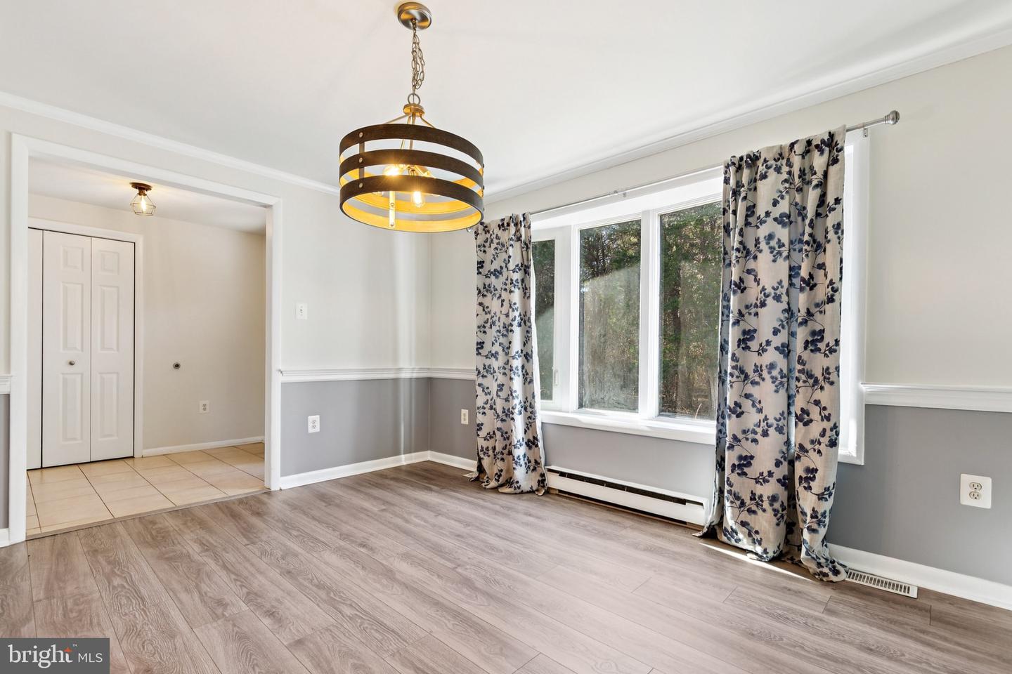 6127 BEVERLEYS MILL RD, BROAD RUN, Virginia 20137, 3 Bedrooms Bedrooms, 10 Rooms Rooms,2 BathroomsBathrooms,Residential,For sale,6127 BEVERLEYS MILL RD,VAFQ2020148 MLS # VAFQ2020148