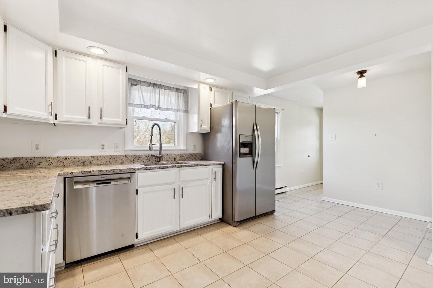 6127 BEVERLEYS MILL RD, BROAD RUN, Virginia 20137, 3 Bedrooms Bedrooms, 10 Rooms Rooms,2 BathroomsBathrooms,Residential,For sale,6127 BEVERLEYS MILL RD,VAFQ2020148 MLS # VAFQ2020148