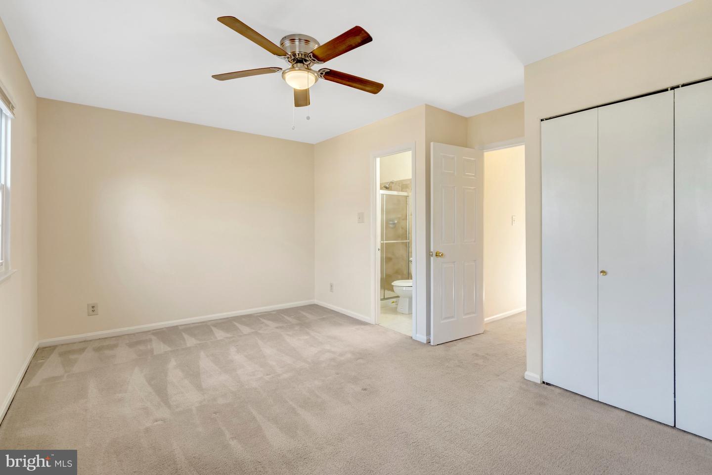 6306 PADDINGTON LN, CENTREVILLE, Virginia 20120, 4 Bedrooms Bedrooms, ,2 BathroomsBathrooms,Residential,For sale,6306 PADDINGTON LN,VAFX2286028 MLS # VAFX2286028