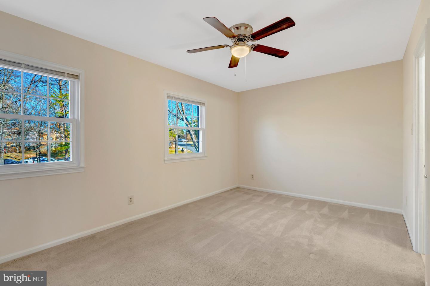 6306 PADDINGTON LN, CENTREVILLE, Virginia 20120, 4 Bedrooms Bedrooms, ,2 BathroomsBathrooms,Residential,For sale,6306 PADDINGTON LN,VAFX2286028 MLS # VAFX2286028