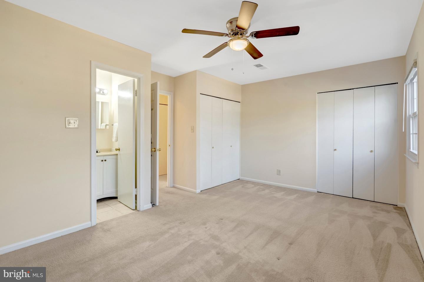 6306 PADDINGTON LN, CENTREVILLE, Virginia 20120, 4 Bedrooms Bedrooms, ,2 BathroomsBathrooms,Residential,For sale,6306 PADDINGTON LN,VAFX2286028 MLS # VAFX2286028