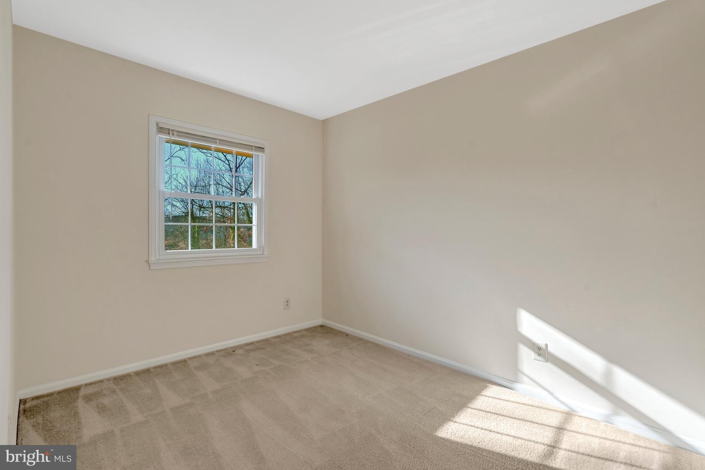 6306 PADDINGTON LN, CENTREVILLE, Virginia 20120, 4 Bedrooms Bedrooms, ,2 BathroomsBathrooms,Residential,For sale,6306 PADDINGTON LN,VAFX2286028 MLS # VAFX2286028