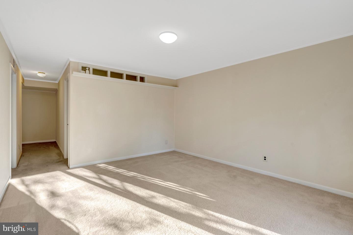 6306 PADDINGTON LN, CENTREVILLE, Virginia 20120, 4 Bedrooms Bedrooms, ,2 BathroomsBathrooms,Residential,For sale,6306 PADDINGTON LN,VAFX2286028 MLS # VAFX2286028