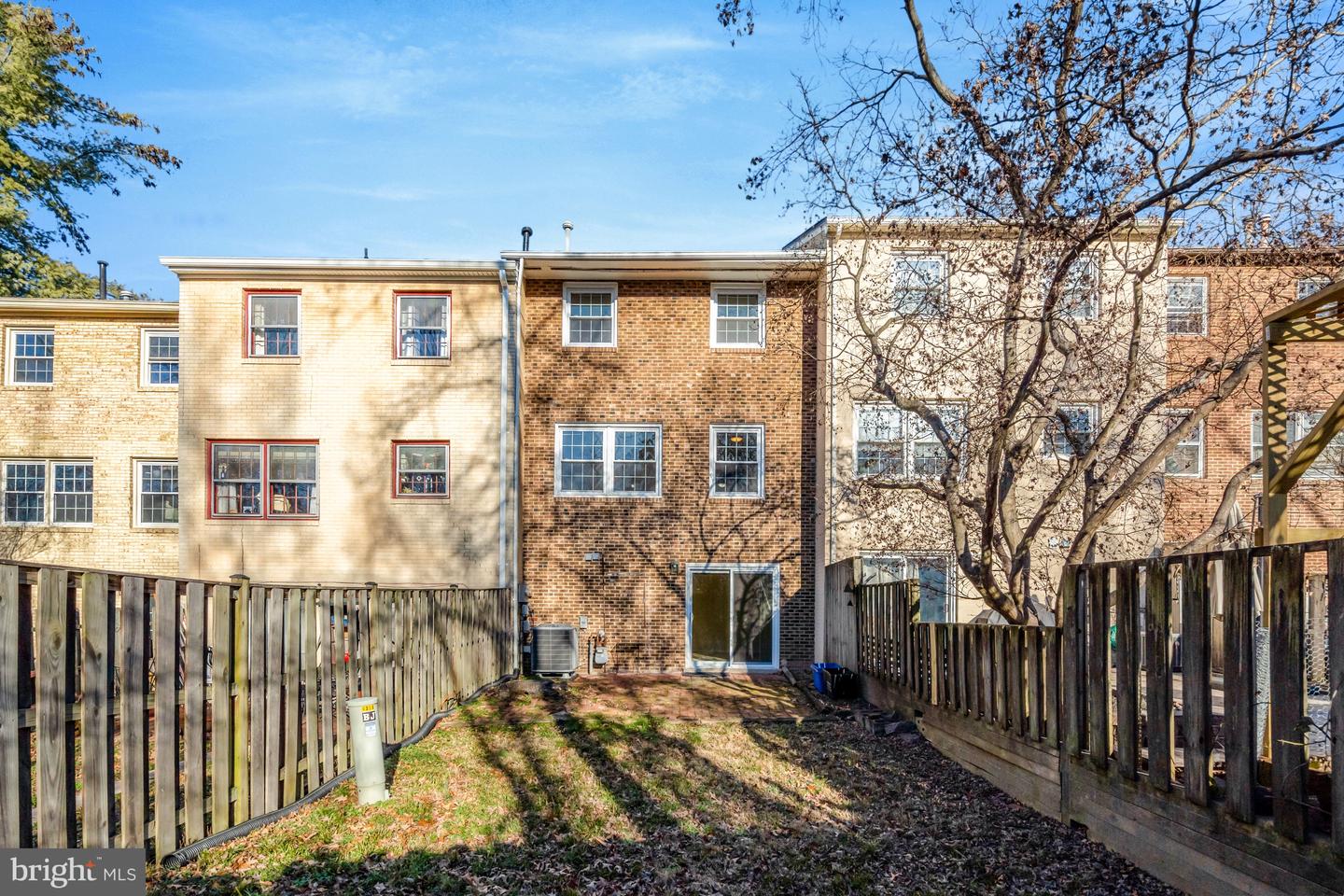 6306 PADDINGTON LN, CENTREVILLE, Virginia 20120, 4 Bedrooms Bedrooms, ,2 BathroomsBathrooms,Residential,For sale,6306 PADDINGTON LN,VAFX2286028 MLS # VAFX2286028