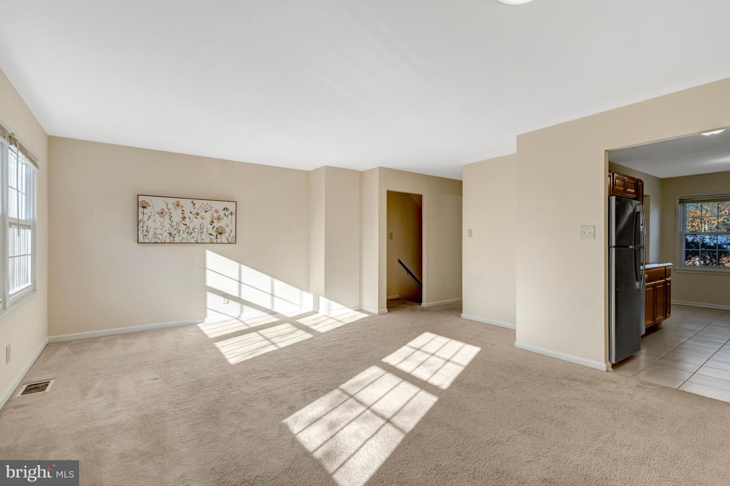 6306 PADDINGTON LN, CENTREVILLE, Virginia 20120, 4 Bedrooms Bedrooms, ,2 BathroomsBathrooms,Residential,For sale,6306 PADDINGTON LN,VAFX2286028 MLS # VAFX2286028