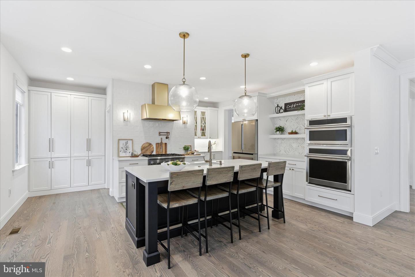 5696 TUNWELL CT, BURKE, Virginia 22015, 5 Bedrooms Bedrooms, ,4 BathroomsBathrooms,Residential,For sale,5696 TUNWELL CT,VAFX2286056 MLS # VAFX2286056