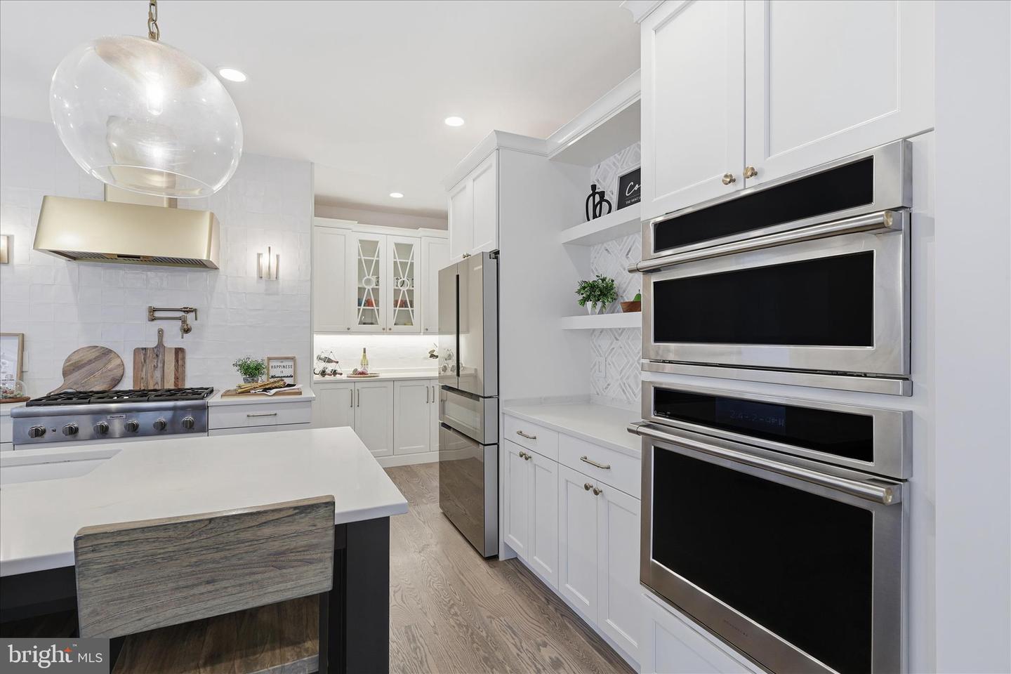 5696 TUNWELL CT, BURKE, Virginia 22015, 5 Bedrooms Bedrooms, ,4 BathroomsBathrooms,Residential,For sale,5696 TUNWELL CT,VAFX2286056 MLS # VAFX2286056